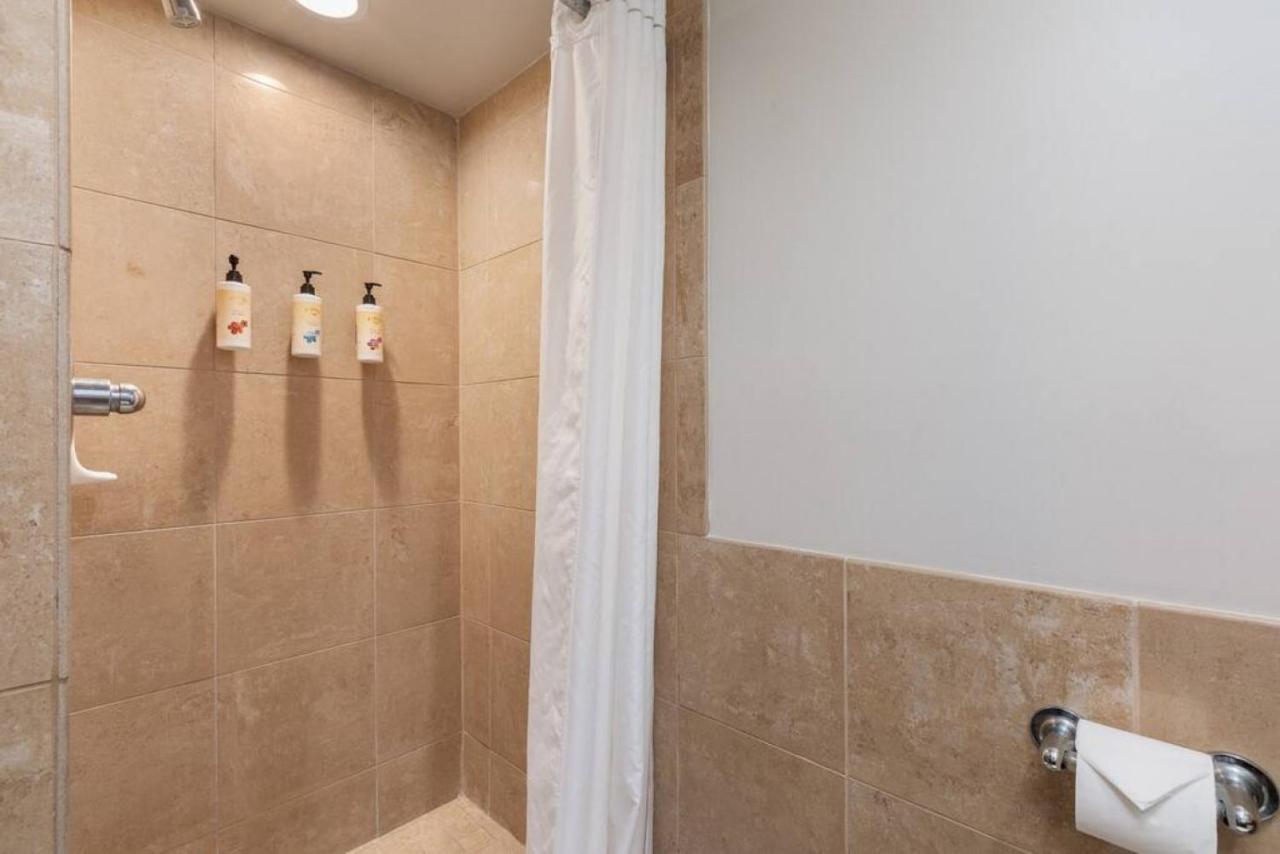 Villa Incredible Location Free Parking In Waikiki à Honolulu Extérieur photo